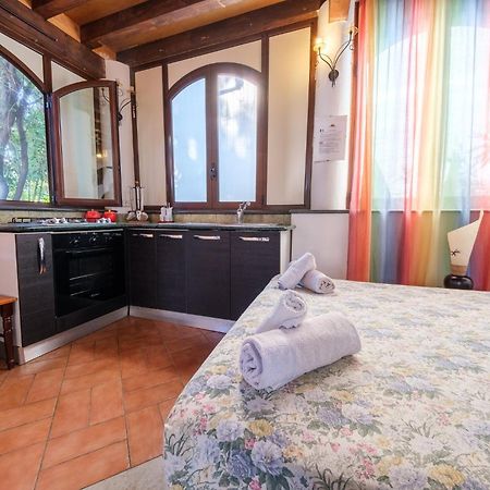 B&B Il Giardino Segreto Στρόμπολι Εξωτερικό φωτογραφία