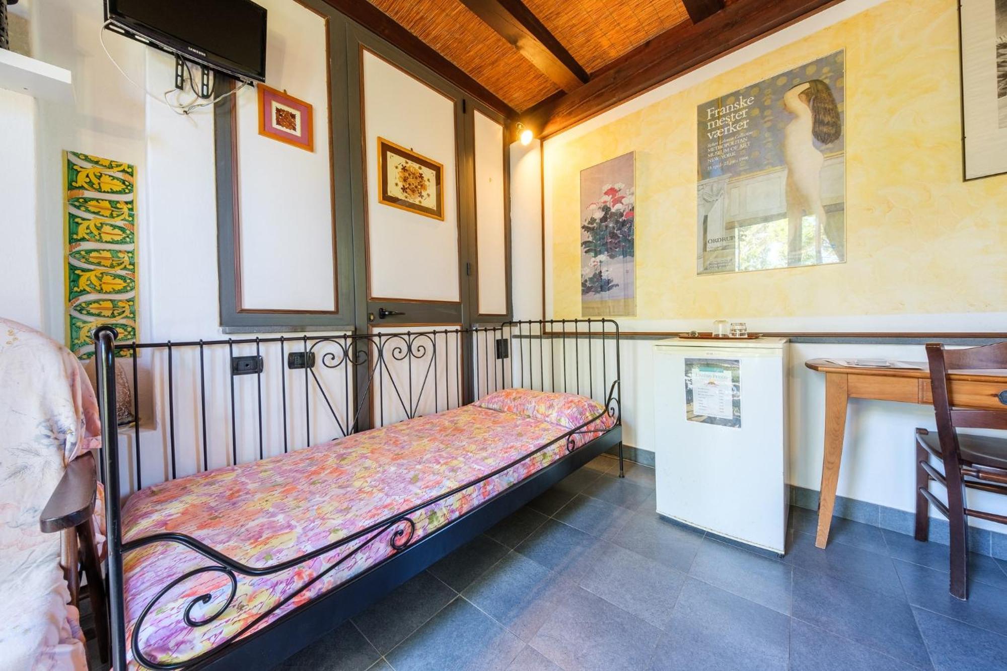 B&B Il Giardino Segreto Στρόμπολι Εξωτερικό φωτογραφία
