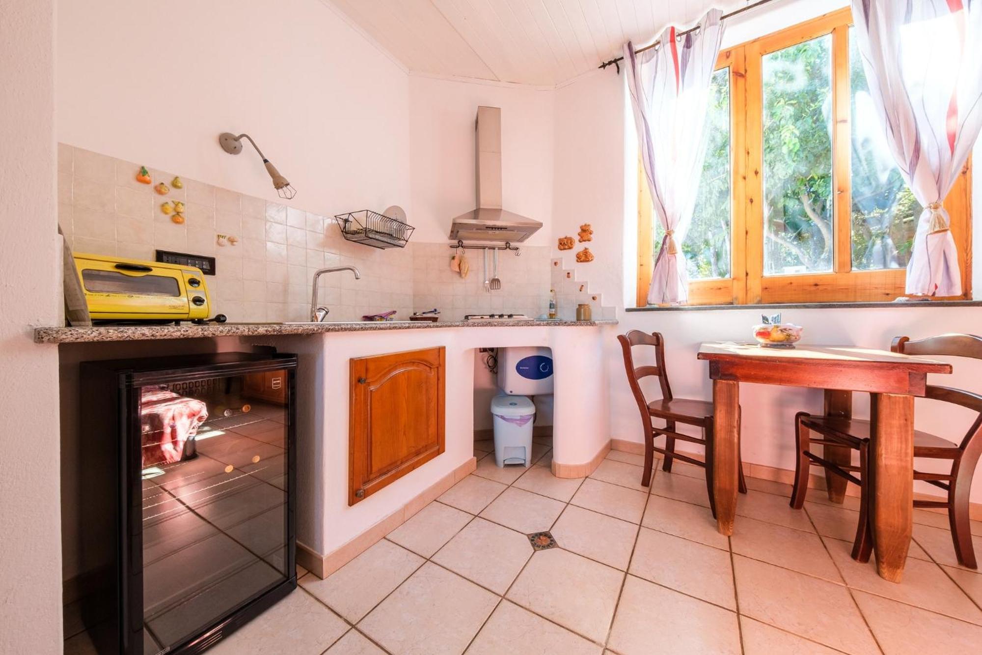 B&B Il Giardino Segreto Στρόμπολι Εξωτερικό φωτογραφία