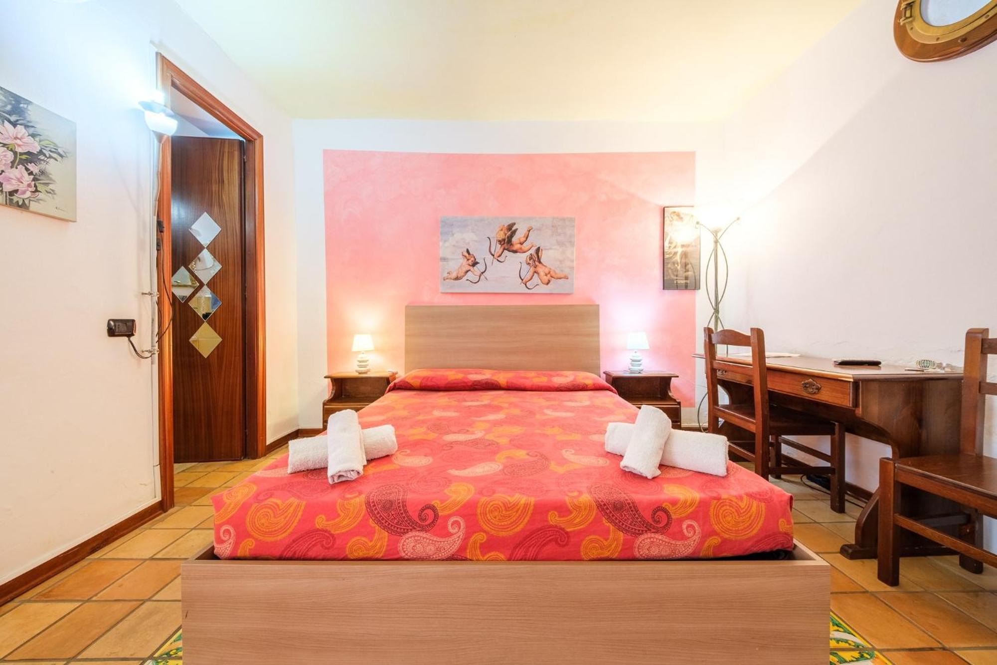 B&B Il Giardino Segreto Στρόμπολι Εξωτερικό φωτογραφία